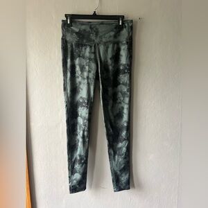 Athleta Green Tie Dye Leggings Size Medium
